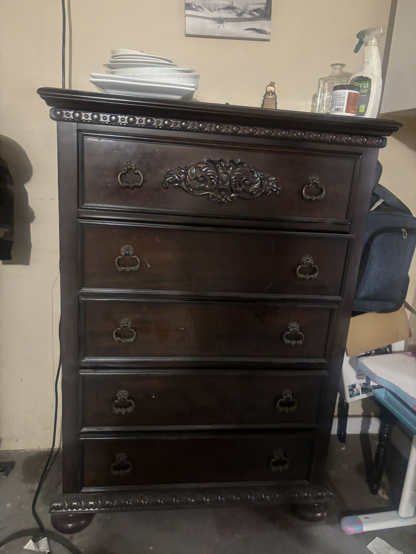 Dresser