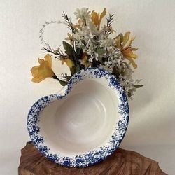 Vintage East Texas Heart Shaped Pottery Bowl