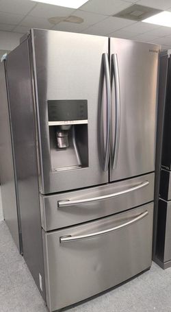 Samsung 4-Door Stainless Steel Fridge
