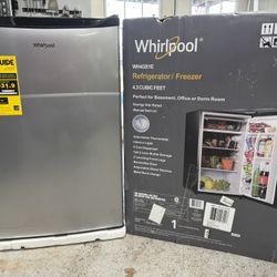 New In Box Whirlpool Refrigerator/Freezer 4.3cu ft. Tested. Must Pickup