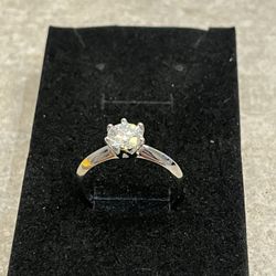 VVS1 Moissanite Engagement Ring 1 Carrot With 925 Sterling Silver Adjustable Band