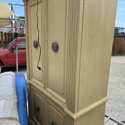 Armoire