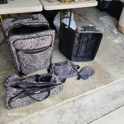Five piece luggage set