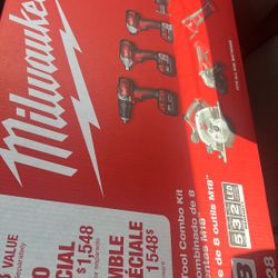 Milwaukee Tool Set