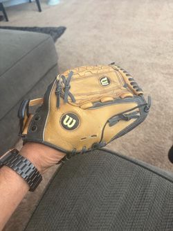 11-inch baseball glove youth Wilson
