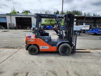 6,000 Lb Toyota Warehouse Forklift QUADMAST! NEW BRAKES INSTALLED* LOW HOURS!!
