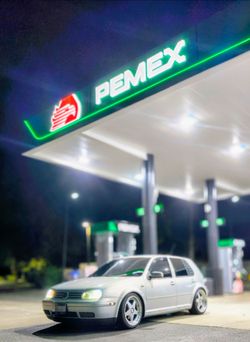 2000 Volkswagen Golf