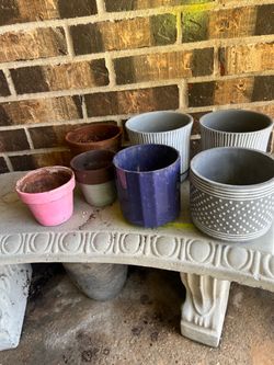 Pots different size all for 25