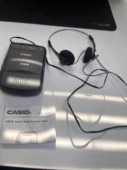 Casio W-105 AM/FM Stereo XBS Radio Cassette Tape Player Vintage Tested Working