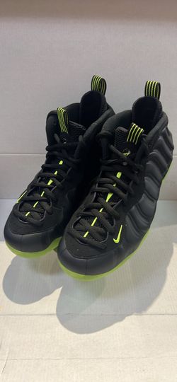 NIKE AIR FOAMPOSITE ONE “BLACK VOLT”