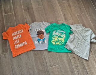 Toddler Boys T-shirts - Size: 4T