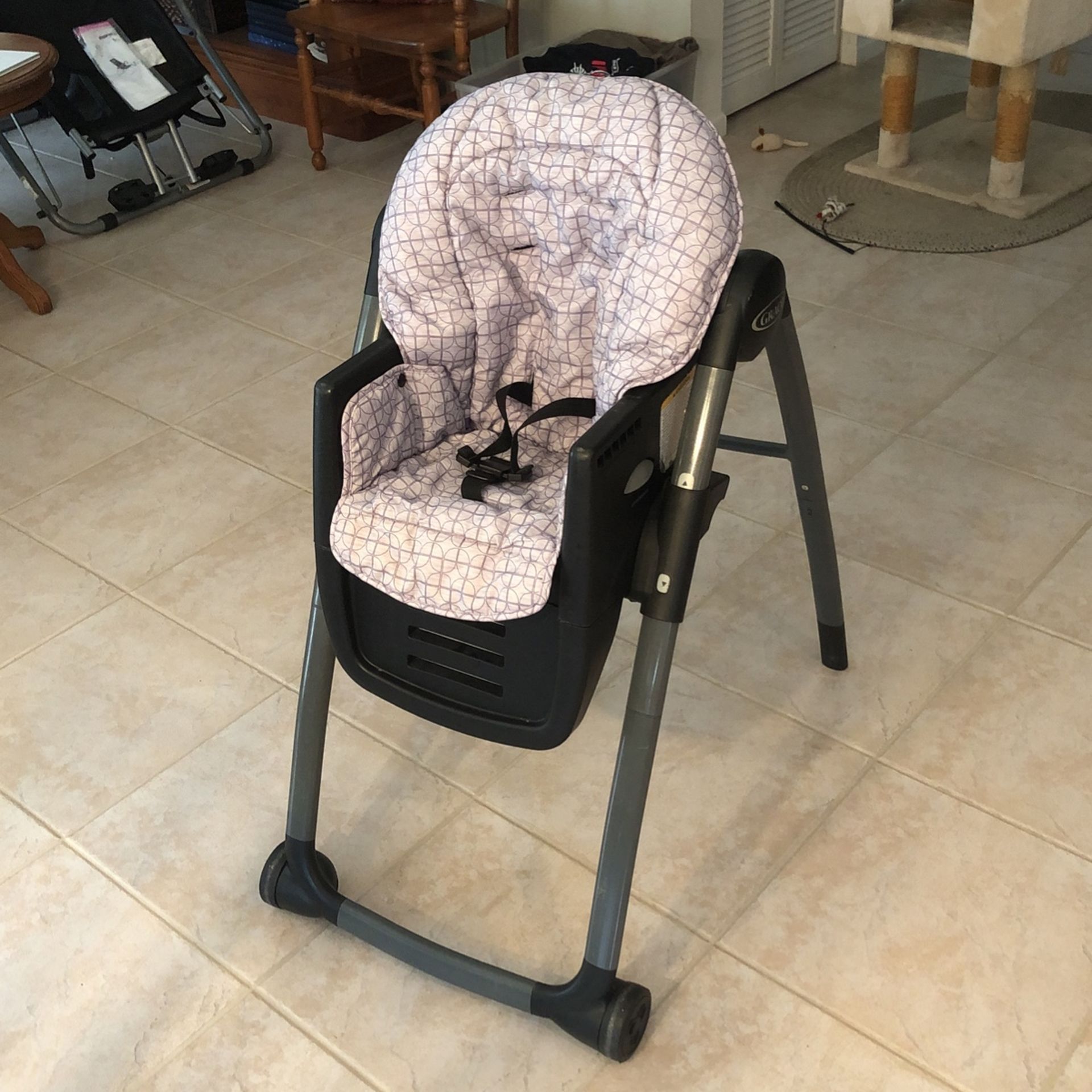 Graco “Table 2 Table”High Chair