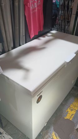Whirpool Chest freezer, 15- or 16-cubic-foot