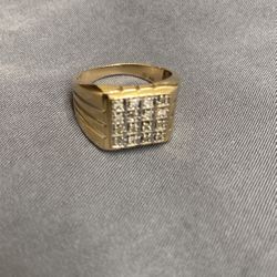 10k Solid Gold Ring With Diamonds 