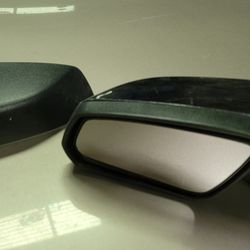 2010-12 FORD MUSTANG DRIVER LEFT SIDE VIEW POWER DOOR MIRROR 