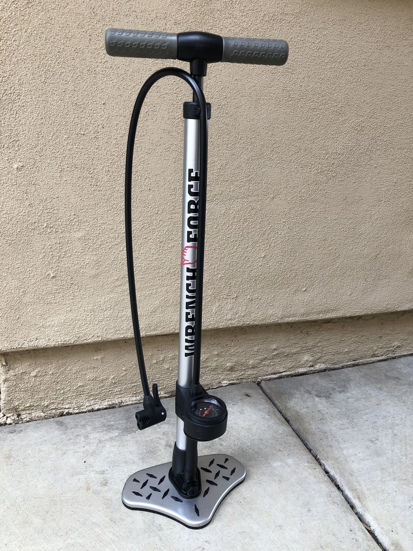 Wrench Force Bike Pump With Dial Gauge