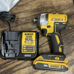 DeWalt  Xr impact driver kit ** firm