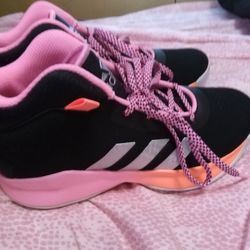 Adidas Cloud Foam Size 8 Woman's Shoes