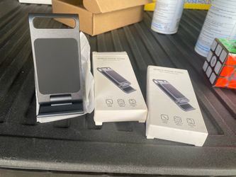 Mobile phone stand