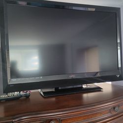 Vizio TV 42 Inches