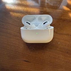 Apple AirPod pros