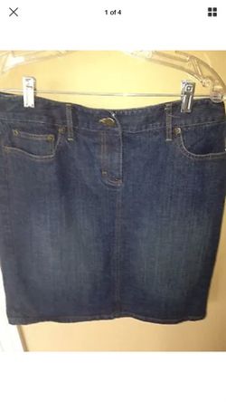 New Ann Taylor Loft Women’s Denim Skirt size 10