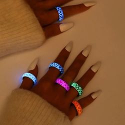 FABULOUS  GLOW IN THE DARK ANIMAL PRINT  RING 🔥 