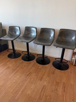 Adjustable height Swivel bar stools
