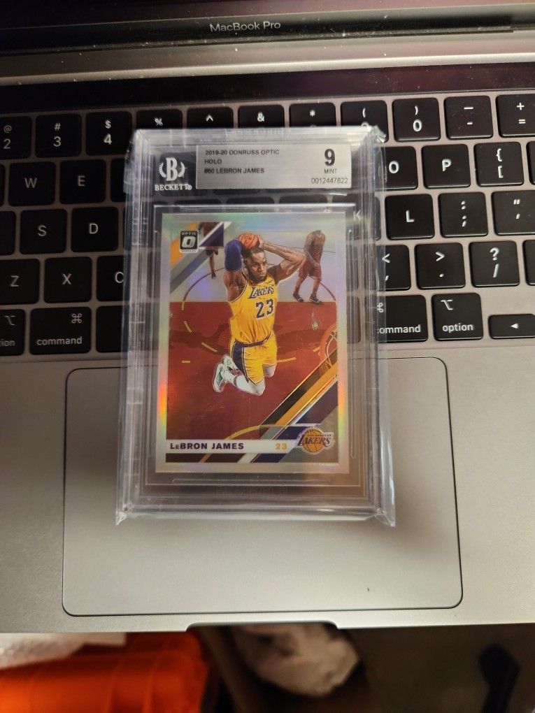 Lebron James 2019-20 Optic Prizm BGS 9 Los Angeles Lakers