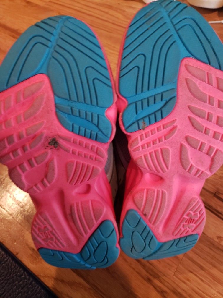 Under Armour Girls Youth Size 1 $10