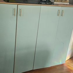  2 Wardrobe Or Cabinte