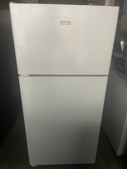 Hotpoint white refrigerator