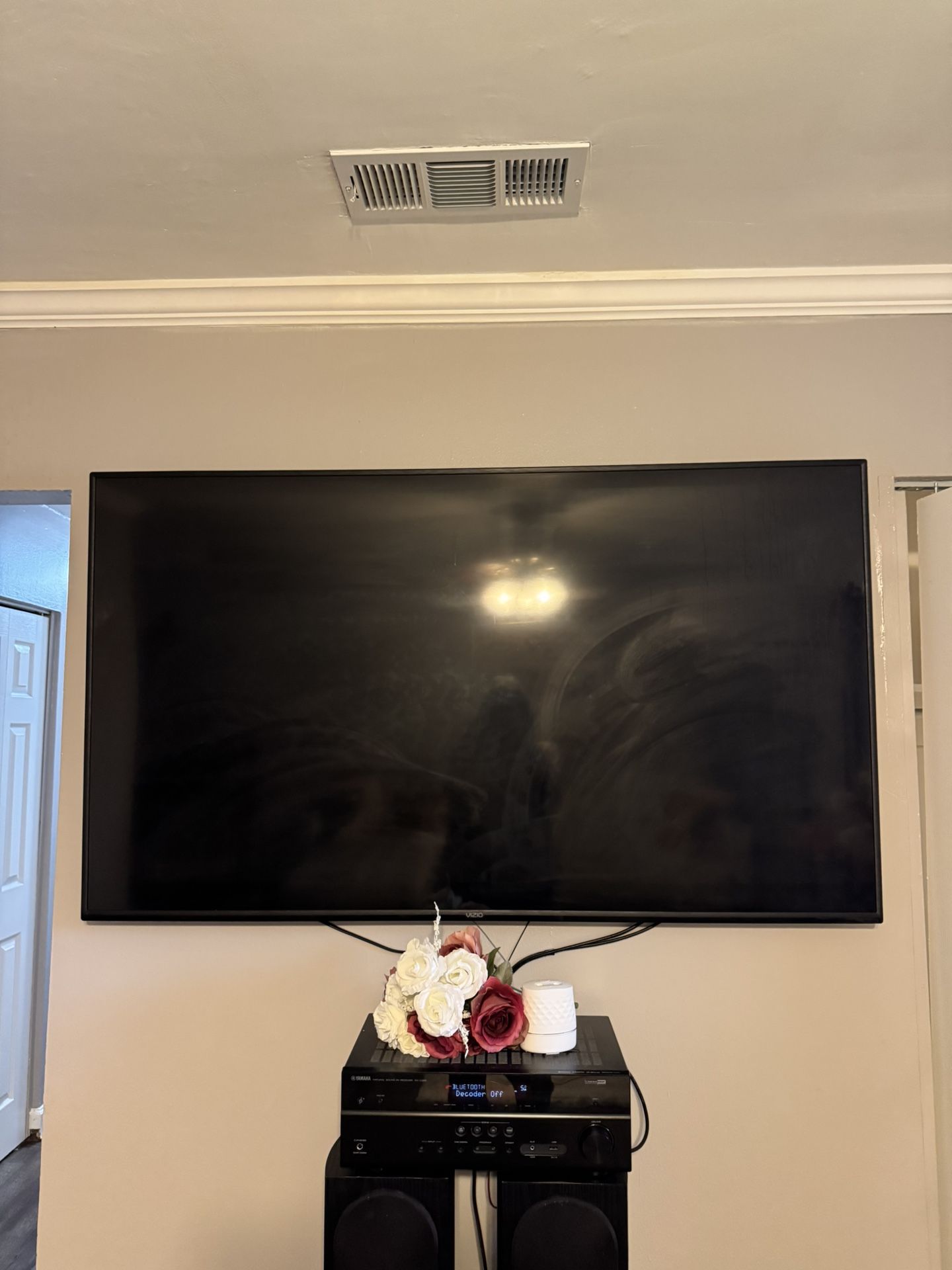 65” Smart Vizio TV