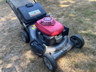 Honda HRT216 Harmony II Lawn Mower