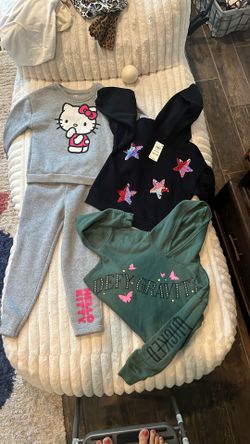 Girls Hoodies And Hello Kitty Outfit