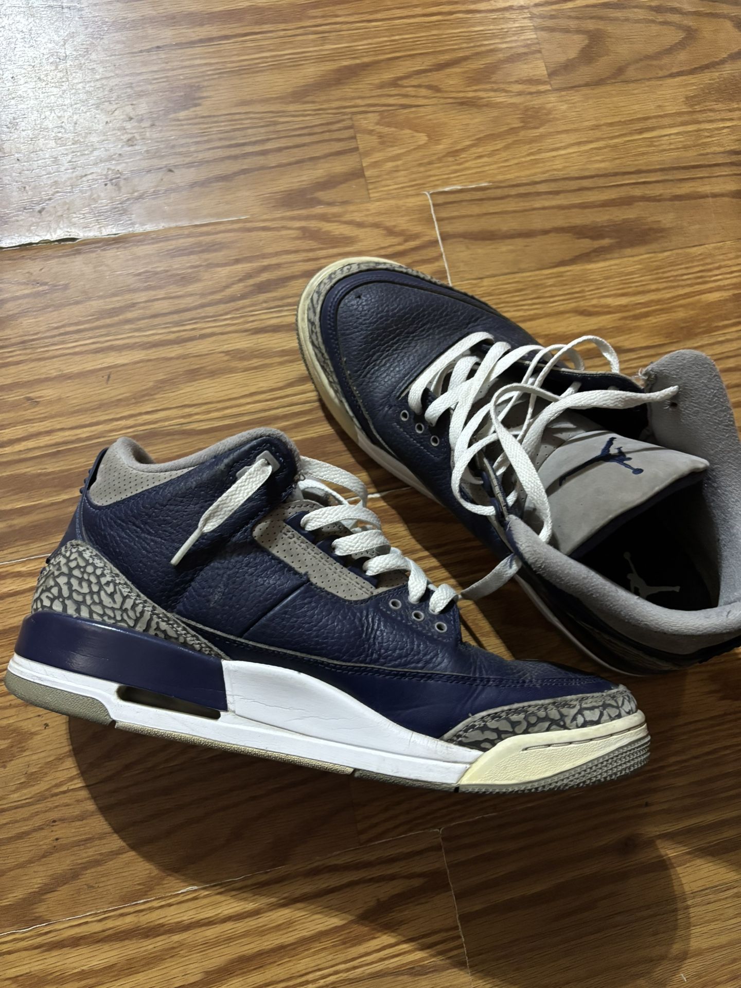Jordan 3s Retro