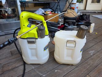 Ryobi 2 gallon automatic sprayer with extra tank