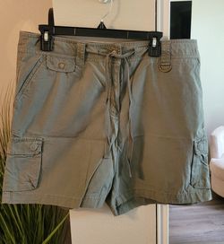 Womens Cargo Shorts size 14