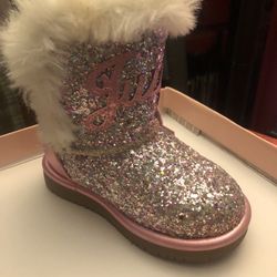 Juicy Couture Warm Boots Size 6