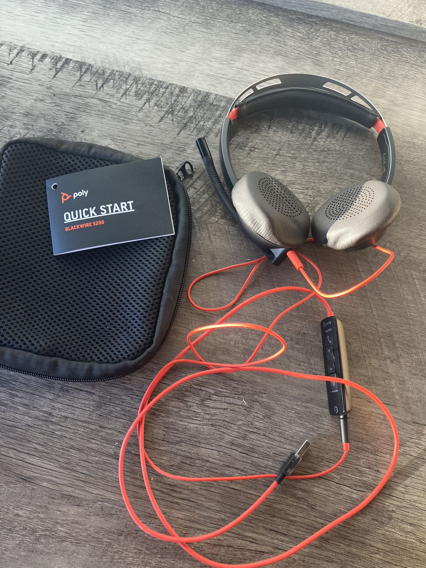 Plantronics Poly Blackwire 5220 USB  Headset  Double Ear