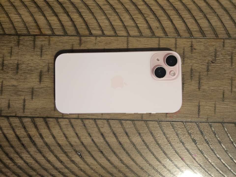 iPhone 15 unlocked