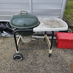 Used Weber 22" Kettle Grill With Side Table