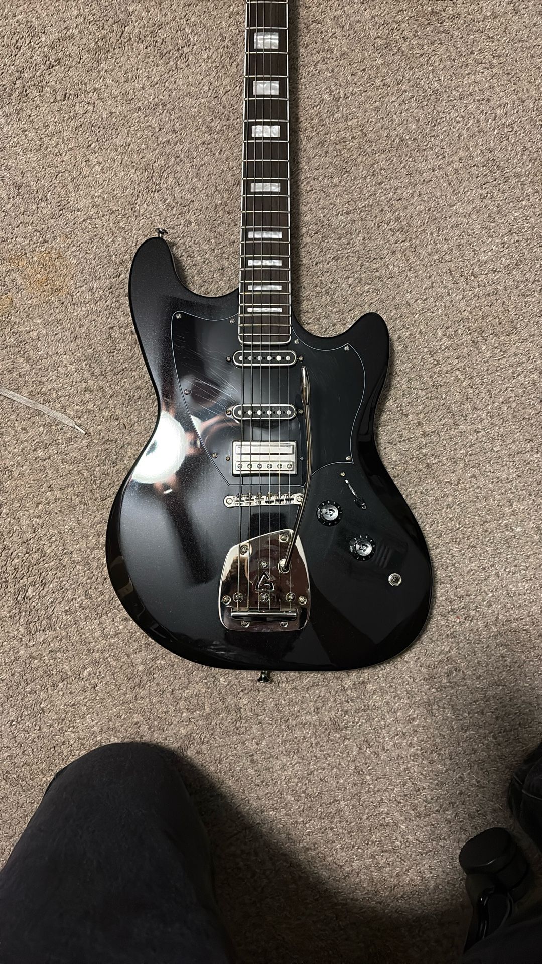 Guild Surfliner Deluxe Guitar