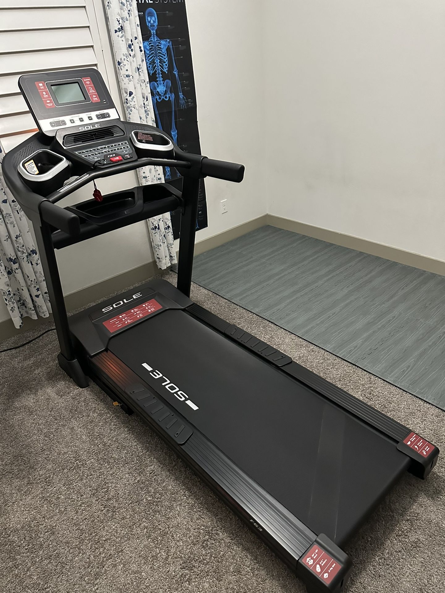 SOLE Treadmill