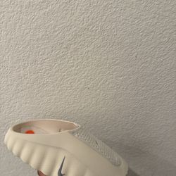 Nike Mind 001 Slide Light Bone Size 10
