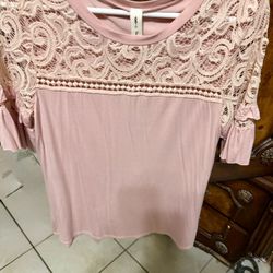Women’s Blouses 