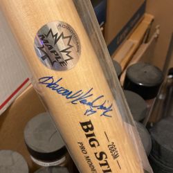 Howie Kendrick Signed Baseball Bat