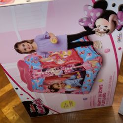 Play Inflatable House For Kids With A Ball Pit