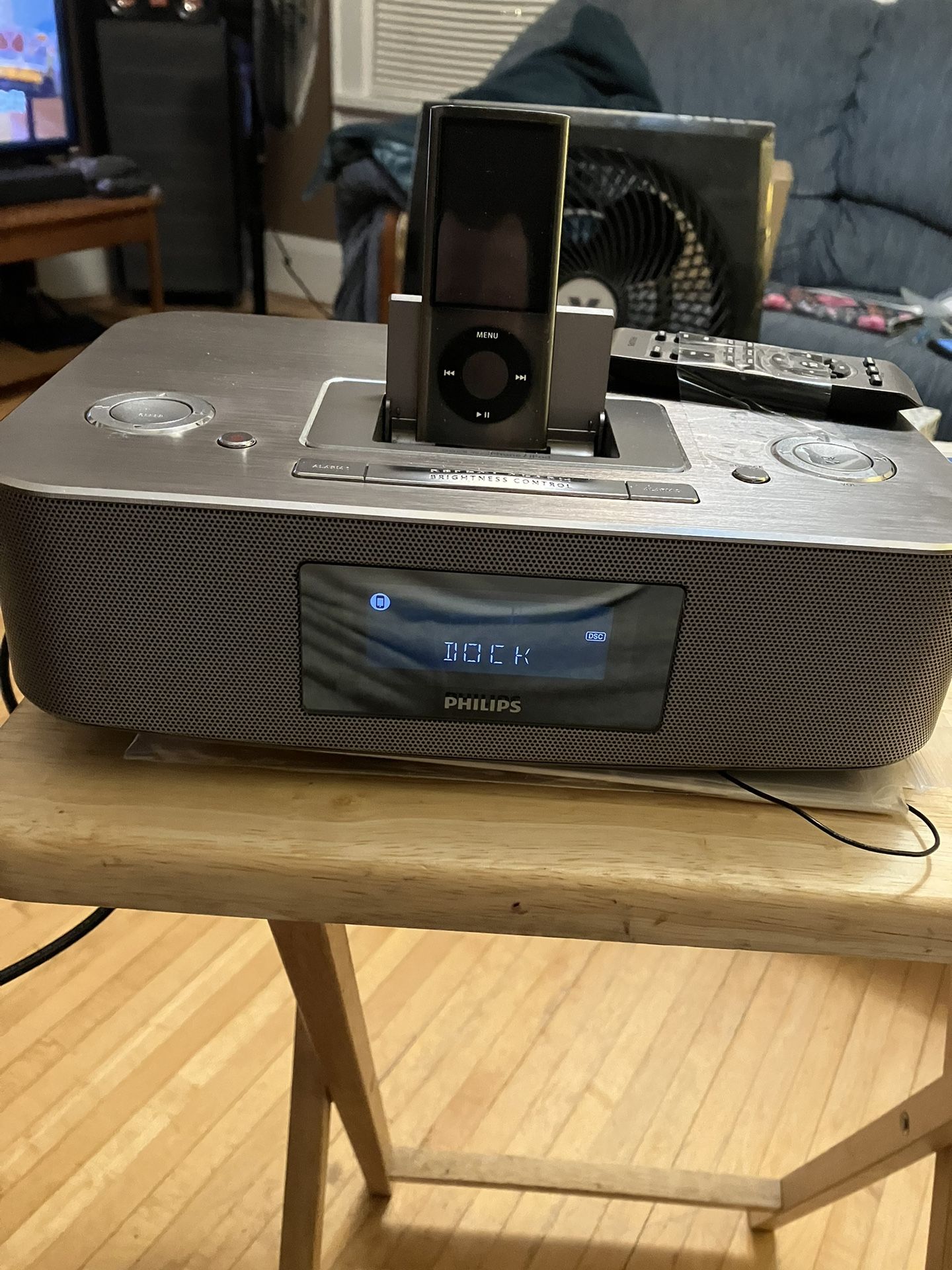 Phillips Am/fm Ipod Dock
