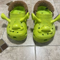 SHREK Kids Crocs Sz 1